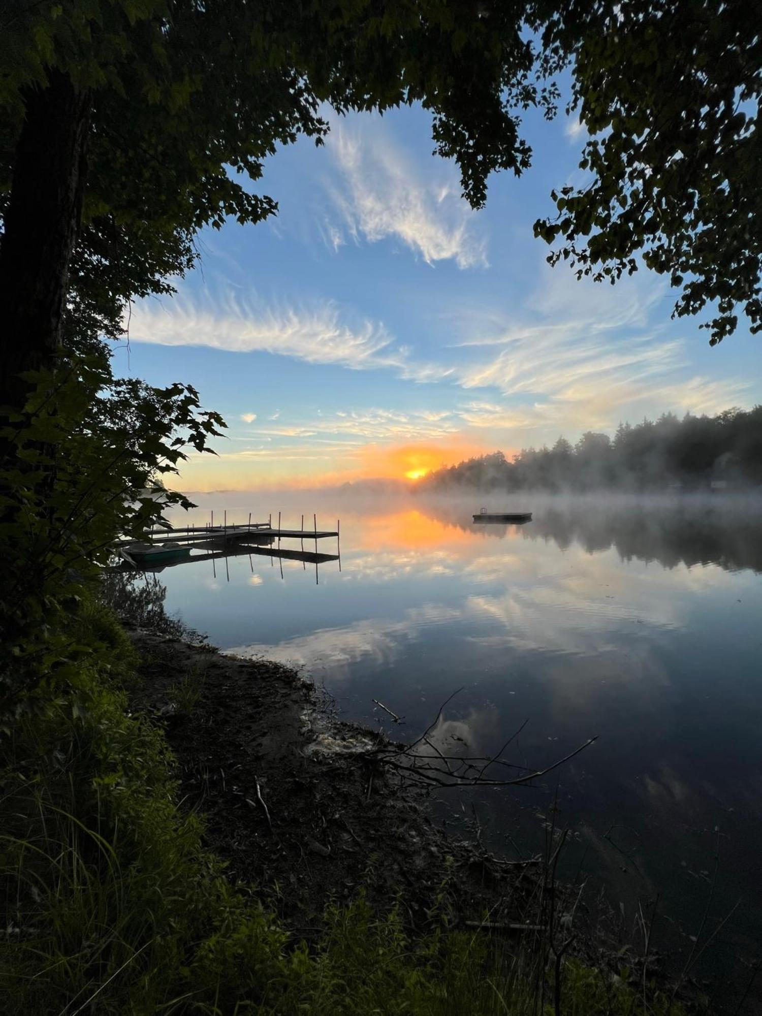 Elemental Resort Gwinn Buitenkant foto