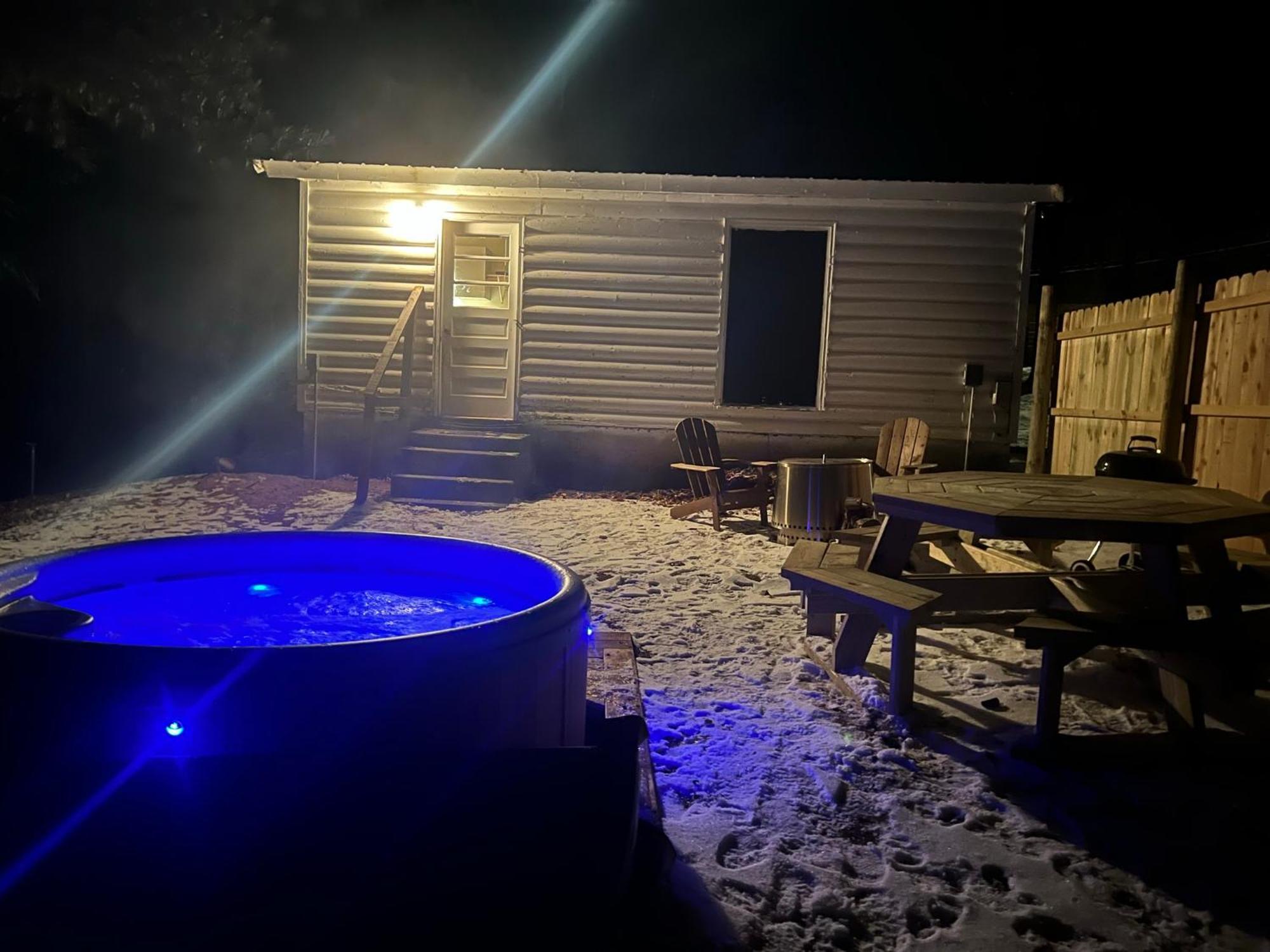 Elemental Resort Gwinn Buitenkant foto